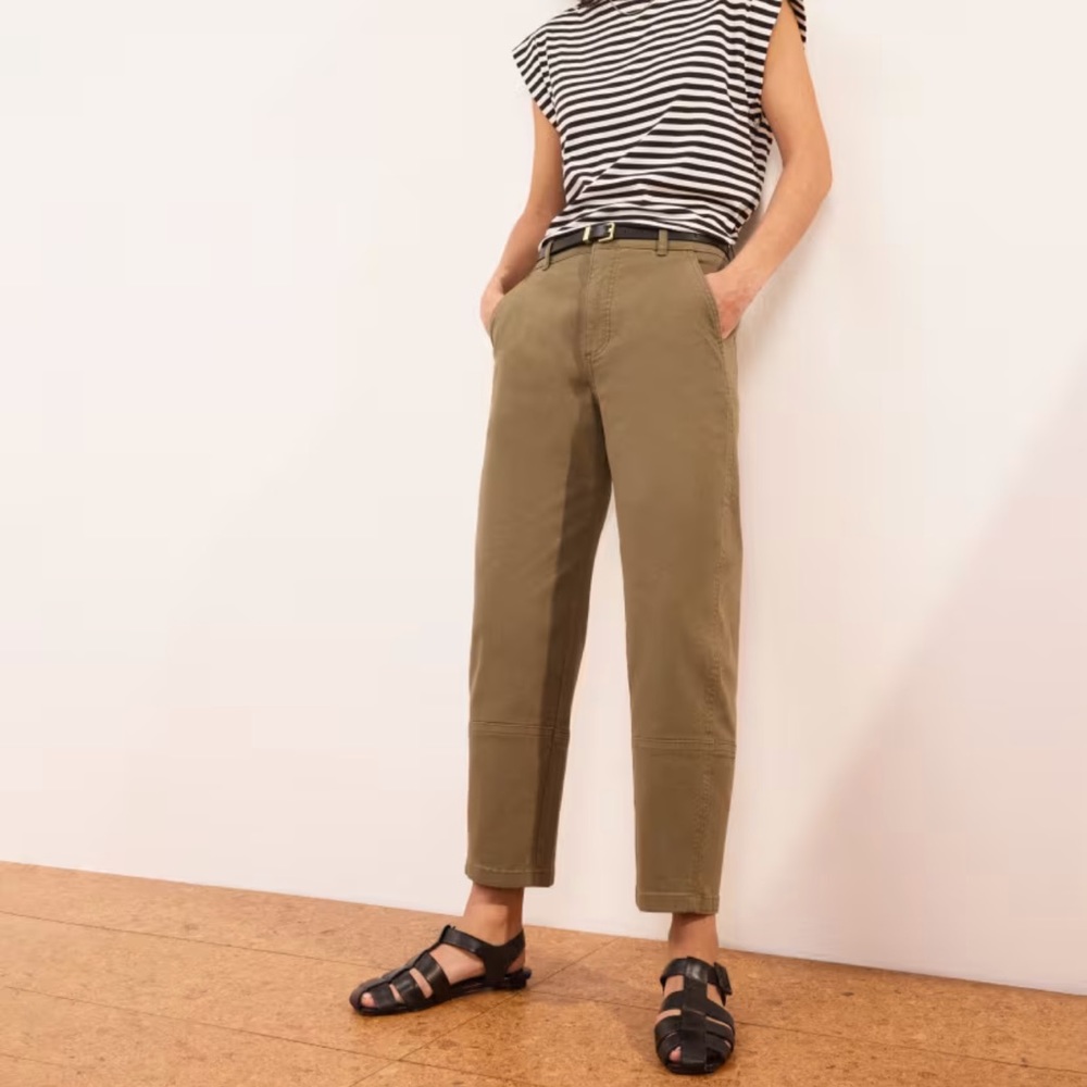 Everlane Utility Barrel Pant, size 6, color moss.